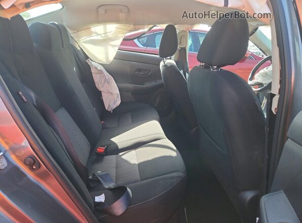 3N1AB8CV4RY296084 2024 NISSAN SENTRA Silver Вид задніх сидінь