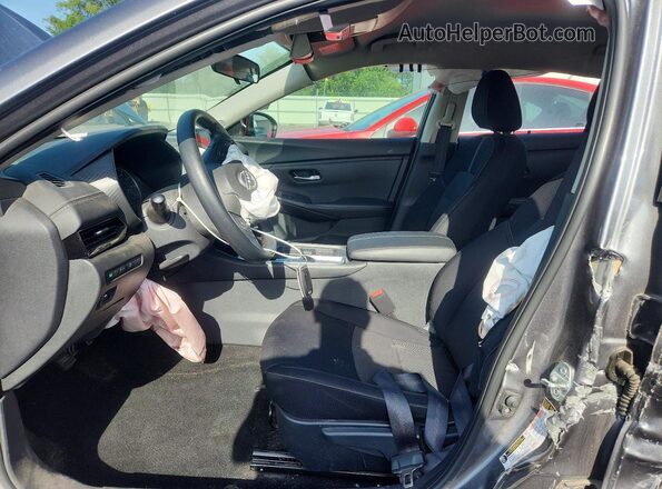 3N1AB8CV4RY296084 2024 NISSAN SENTRA Silver Вид салону спереду