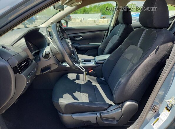 3N1AB8CV4RY330119 2024 NISSAN SENTRA Gray Front interior view