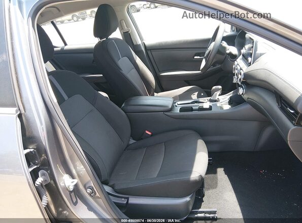 3N1AB8CV4SY302486 2025 NISSAN SENTRA Gray Vista interior delantera