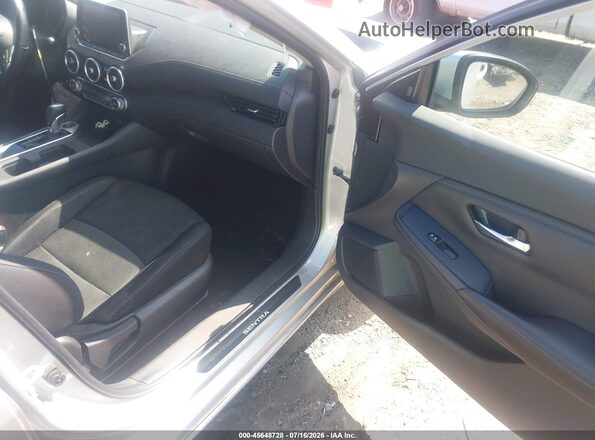 3N1AB8CV5MY205400 2021 NISSAN SENTRA Silver Widok wnętrza z przodu