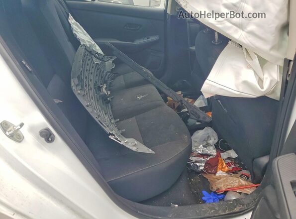 3N1AB8CV5RY281870 2024 NISSAN SENTRA White Vista de los asientos traseros