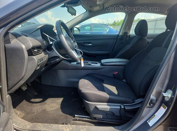 3N1AB8CV5SY228253 2025 NISSAN SENTRA Gray Front interior view