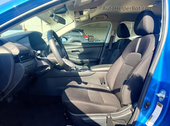 3N1AB8CV5SY375527 2025 NISSAN SENTRA Blue Vista interior delantera