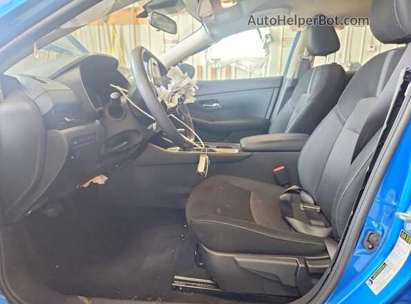 3N1AB8CV5SY379058 2025 NISSAN SENTRA Синий Вид салона спереди