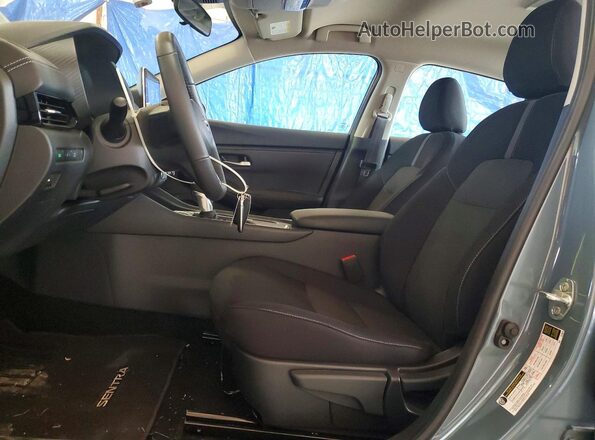 3N1AB8CV5SY426038 2025 NISSAN SENTRA Gray Vista interior delantera