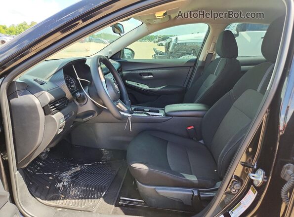 3N1AB8CV6RY274328 2024 NISSAN SENTRA Черный Вид салона спереди
