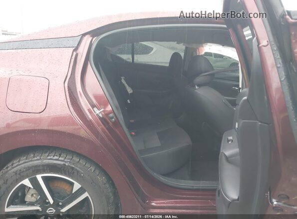 3N1AB8CV6RY352526 2024 NISSAN SENTRA Maroon Vista de la etiqueta del VIN
