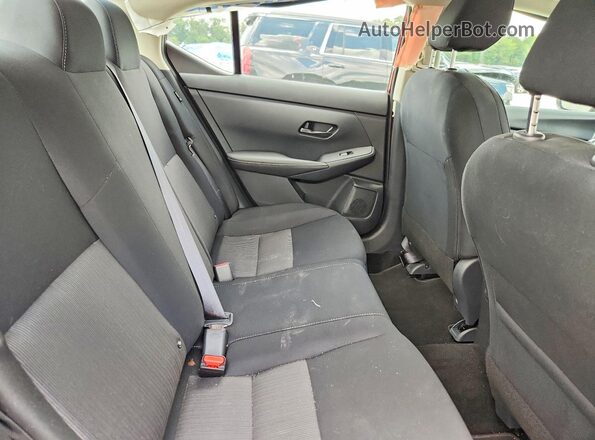 3N1AB8CV6SY211638 2025 NISSAN SENTRA Red Հետևի նստատեղերի տեսք