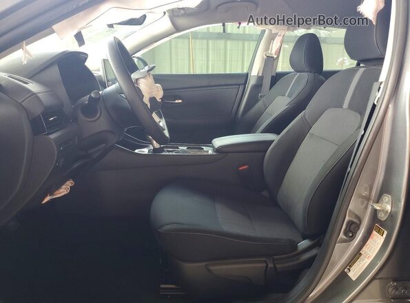 3N1AB8CV6SY265652 2025 NISSAN SENTRA Gray Вид салону спереду