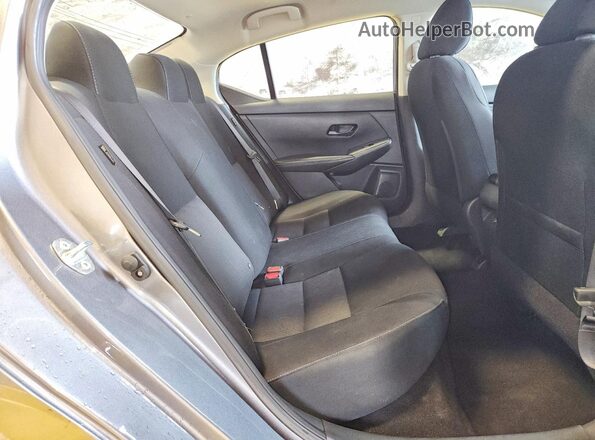 3N1AB8CV7RY365866 2024 NISSAN SENTRA Gray Vista de los asientos traseros