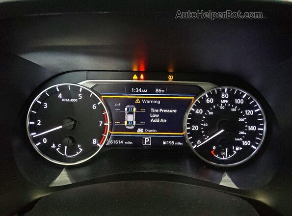 3N1AB8CV8PY254546 2023 NISSAN SENTRA Silver ხელსაწყოთა პანელის ხედი