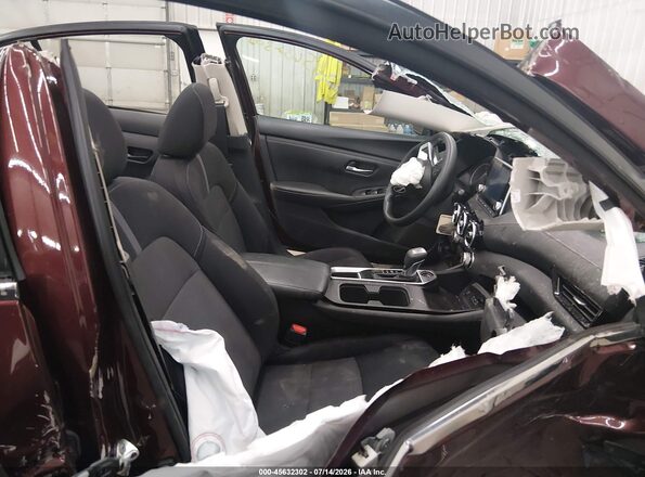 3N1AB8CV8RY252024 2024 NISSAN SENTRA Maroon Вид салону спереду
