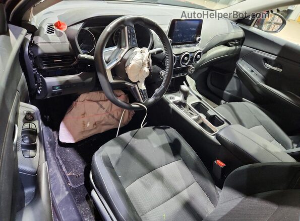 3N1AB8CV8SY271677 2025 NISSAN SENTRA Темно-бордовый Вид панели приборов
