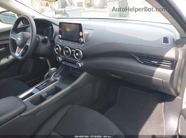 3N1AB8CV8SY363162 2025 NISSAN SENTRA White Widok wnętrza z przodu