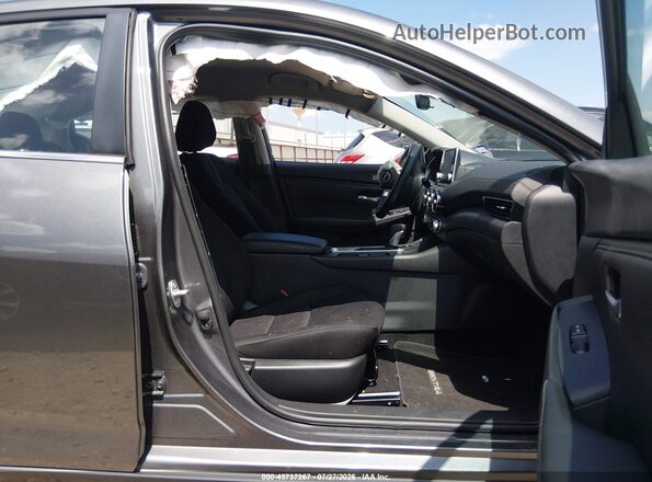 3N1AB8CV8SY389468 2025 NISSAN SENTRA Gray Սալոնի դիմացի տեսք