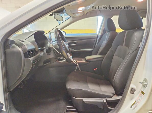 3N1AB8CV9PY222950 2023 NISSAN SENTRA White Вид салону спереду