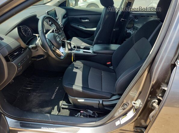 3N1AB8CV9PY223211 2023 NISSAN SENTRA Gray Widok wnętrza z przodu