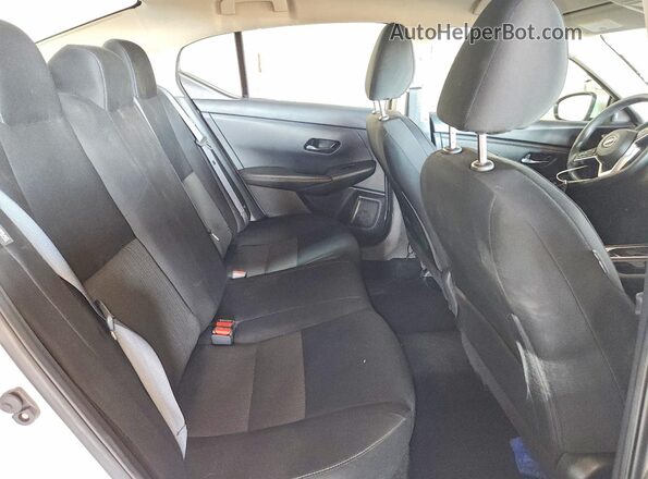 3N1AB8CV9SY257688 2025 NISSAN SENTRA White Հետևի նստատեղերի տեսք