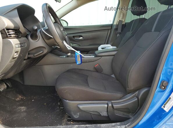 3N1AB8CV9SY269565 2025 NISSAN SENTRA Blue Vista interior delantera