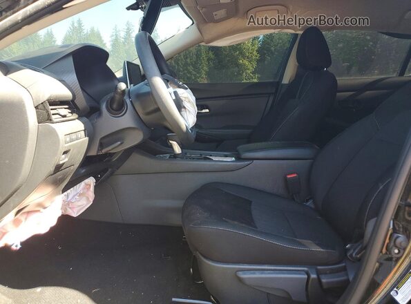 3N1AB8CV9SY334589 2025 NISSAN SENTRA Черный Вид салона спереди