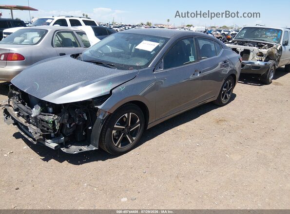 3N1AB8CV9SY375496 2025 NISSAN SENTRA Gray Vista tres cuartos delantera izquierda