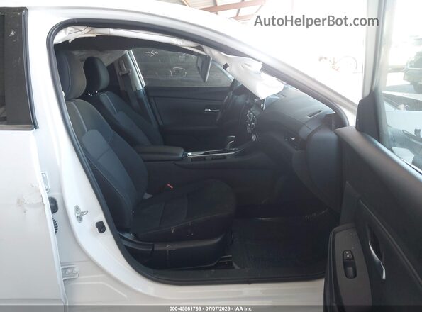 3N1AB8CVXRY269617 2024 NISSAN SENTRA White Widok wnętrza z przodu