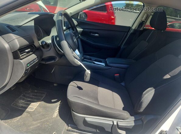 3N1AB8CVXRY348804 2024 NISSAN SENTRA Белый Вид салона спереди
