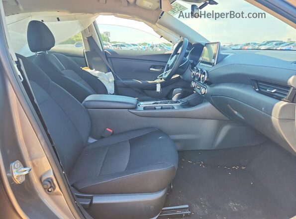 3N1AB8CVXSY374213 2025 NISSAN SENTRA Gray Widok wnętrza z przodu