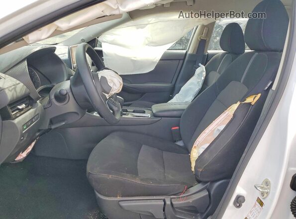 3N1AB8CVXSY393232 2025 NISSAN SENTRA White Front interior view