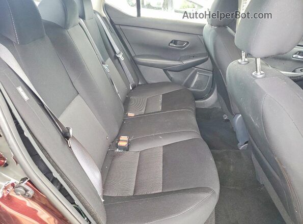 3N1AB8CVXSY402186 2025 NISSAN SENTRA Maroon Հետևի նստատեղերի տեսք