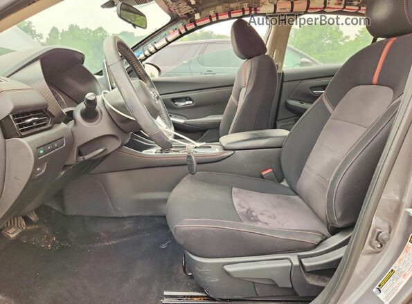 3N1AB8DV2MY233802 2021 NISSAN SENTRA Серый Вид салона спереди