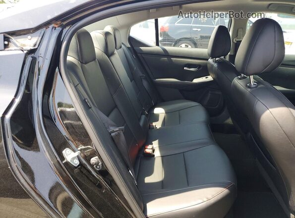 3N1AB8DV2RY281680 2024 NISSAN SENTRA Black Widok tylnych siedzeń
