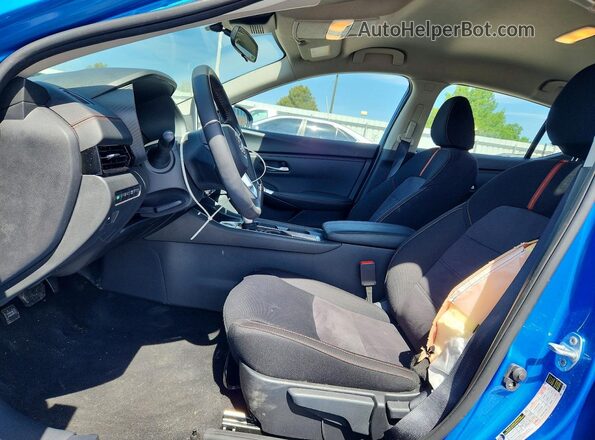 3N1AB8DV4SY298728 2025 NISSAN SENTRA Blue Vista interior delantera