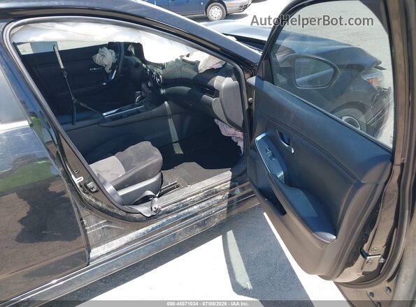 3N1AB8DV5LY218712 2020 NISSAN SENTRA Черный Вид салона спереди