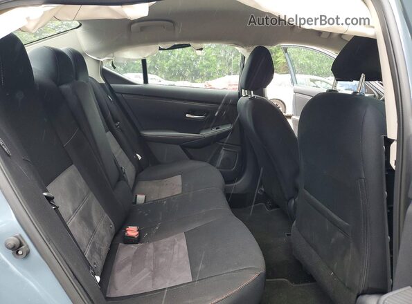 3N1AB8DV5RY321878 2024 NISSAN SENTRA Blue Vista de los asientos traseros