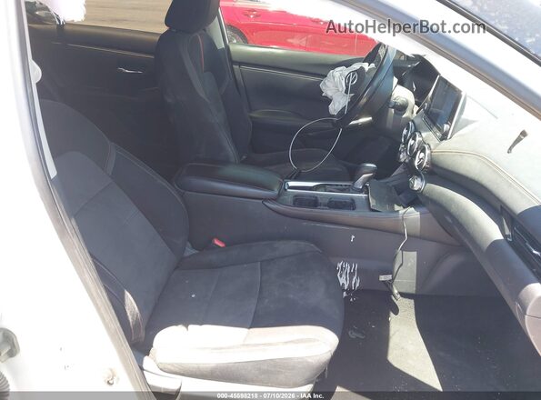 3N1AB8DV6MY244897 2021 NISSAN SENTRA White Вид салону спереду