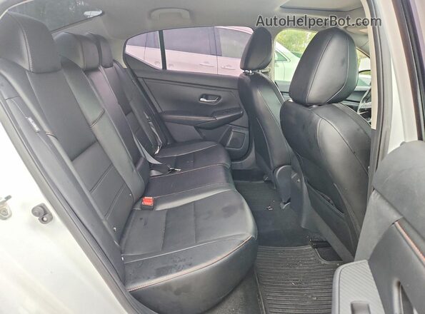 3N1AB8DV6PY277712 2023 NISSAN SENTRA White Vista de los asientos traseros