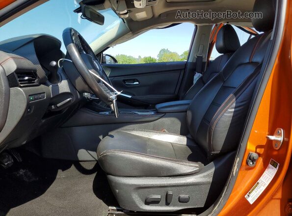 3N1AB8DV6RY371771 2024 NISSAN SENTRA Orange Вид салону спереду