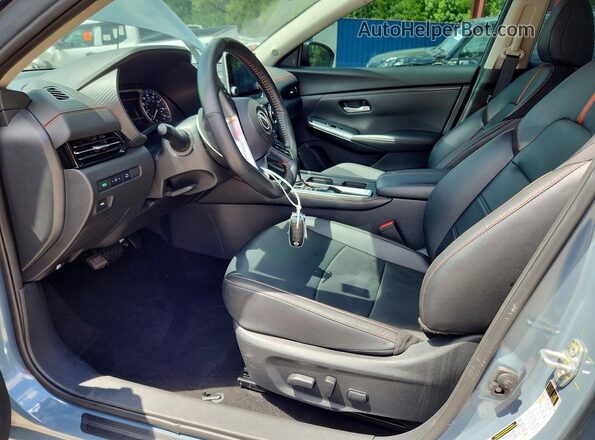 3N1AB8DV7SY345587 2025 NISSAN SENTRA Gray Вид салону спереду