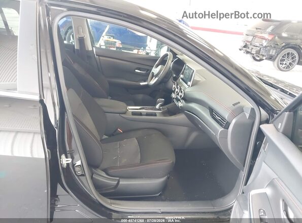 3N1AB8DVXRY317390 2024 NISSAN SENTRA Черный Вид салона спереди