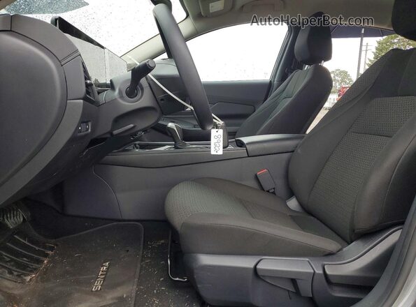 3N1AB9BV5TY217987 2026 NISSAN SENTRA Gray Widok wnętrza z przodu