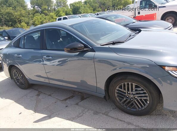 3N1AB9CV4TY262059 2026 NISSAN SENTRA Gray Սալոնի հետևի տեսք