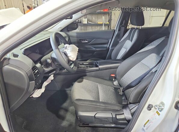 3N1AB9CV5TY208558 2026 NISSAN SENTRA White წინა სალონის ხედი