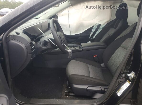 3N1AB9CV6TY266906 2026 NISSAN SENTRA Black წინა სალონის ხედი