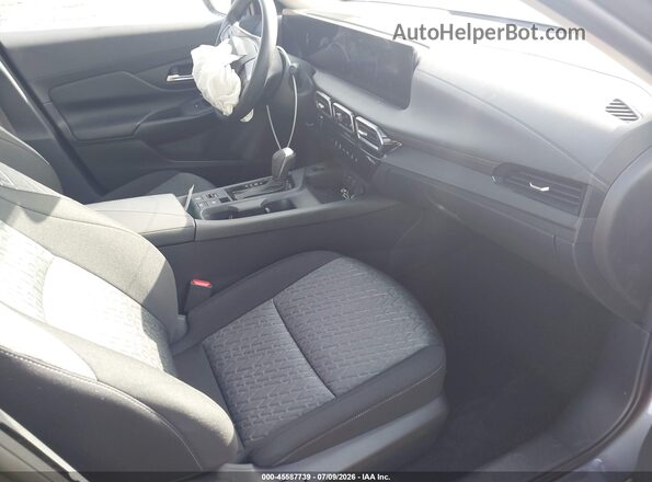 3N1AB9CV8TY206383 2026 NISSAN SENTRA Gray Սալոնի դիմացի տեսք