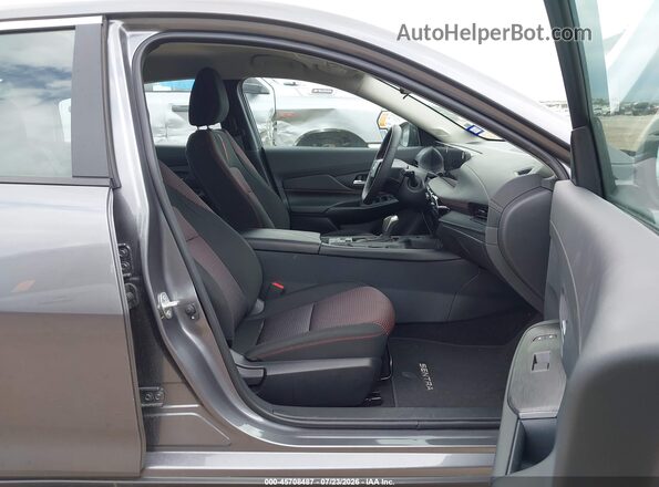 3N1AB9DV2TY244884 2026 NISSAN SENTRA Серый Вид салона спереди