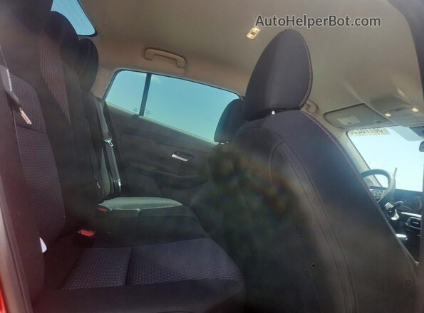 3N1AB9DV4TY220120 2026 NISSAN SENTRA Red Widok tylnych siedzeń