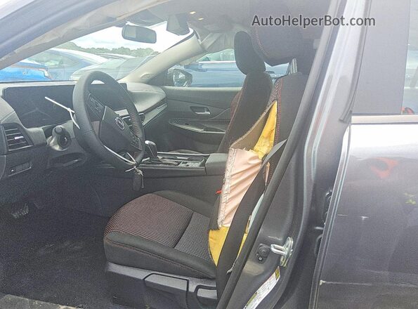 3N1AB9DV4TY268636 2026 NISSAN SENTRA Gray Front interior view