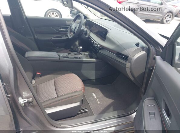 3N1AB9DV4TY272895 2026 NISSAN SENTRA Серый Вид салона спереди